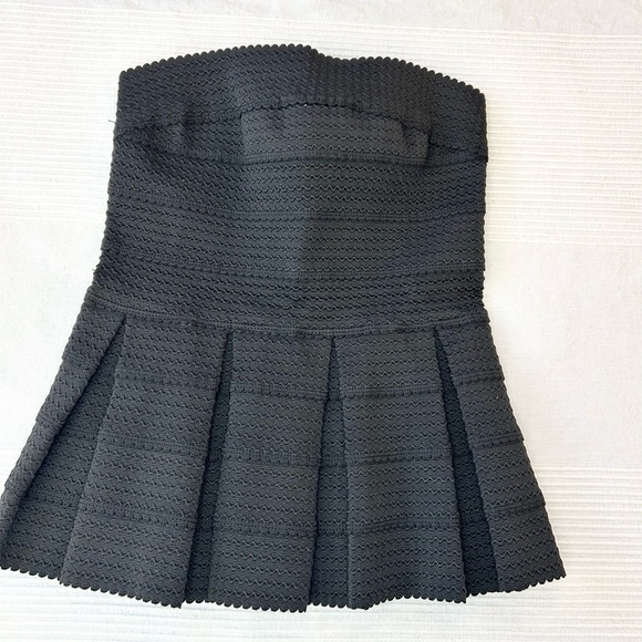 Sans Souci Peplum Strapless Top - Picture 2 of 10